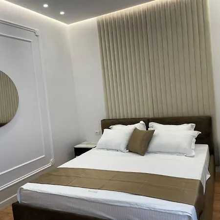 Hotel Ujvara *